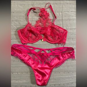 Victoria secret set.